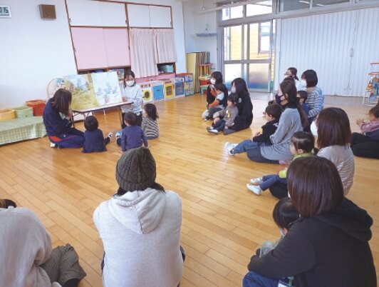 画像:プレ保育うさぎ組で過ごす様子